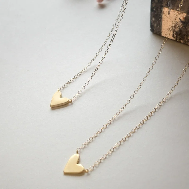 women’s long necklaces-Mi Amor Heart Necklace