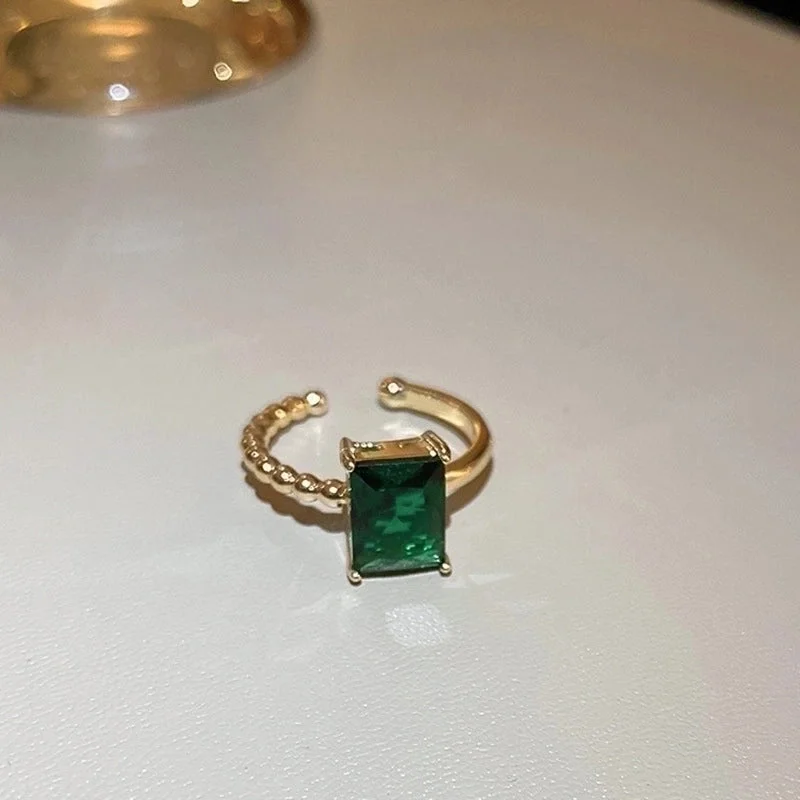 65# Open Ring-Green Diamond