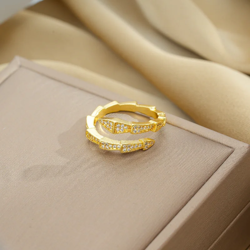 652 Gold Ring