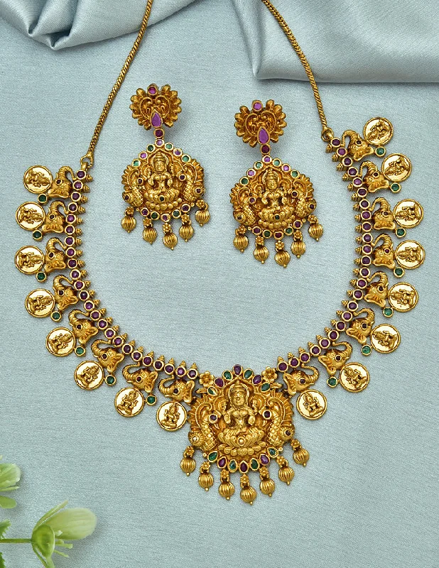 women’s solitaire necklaces-Designer Kasu Lakshmi Devi Kempu Necklace Set