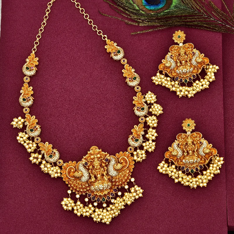 women’s minimalist chain necklaces-Lakshmi Devi Antique Guttapusalu Necklace Set