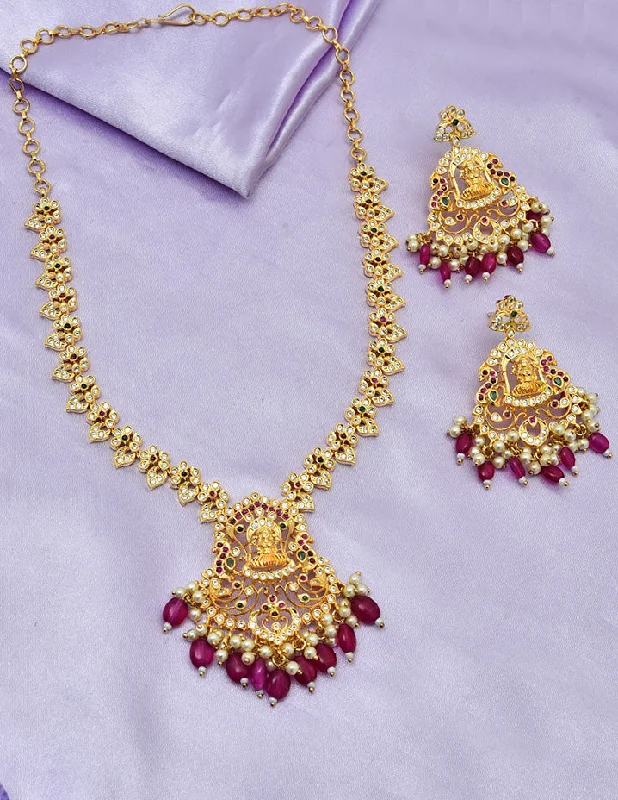 women’s collar necklaces-Designer Gold Pink Necklace Set