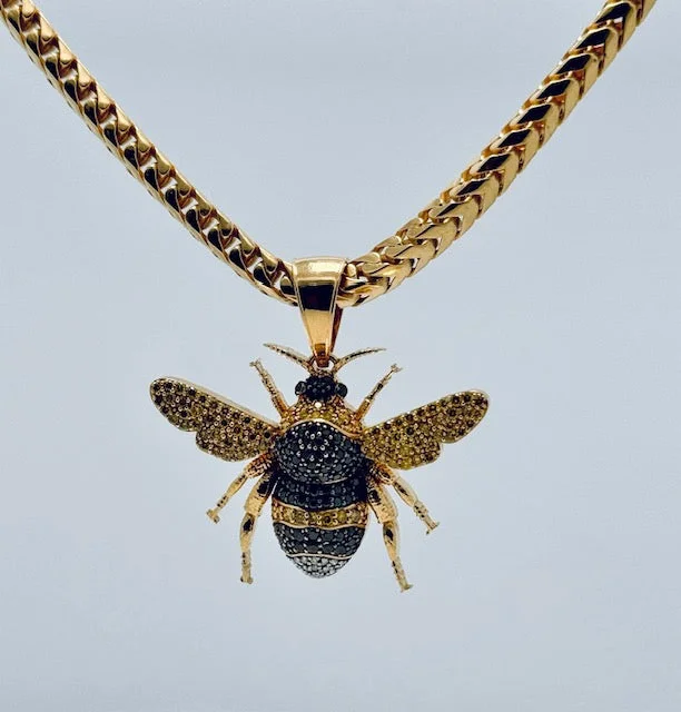 women’s engraved necklaces-Queen Bee Pendant Necklace