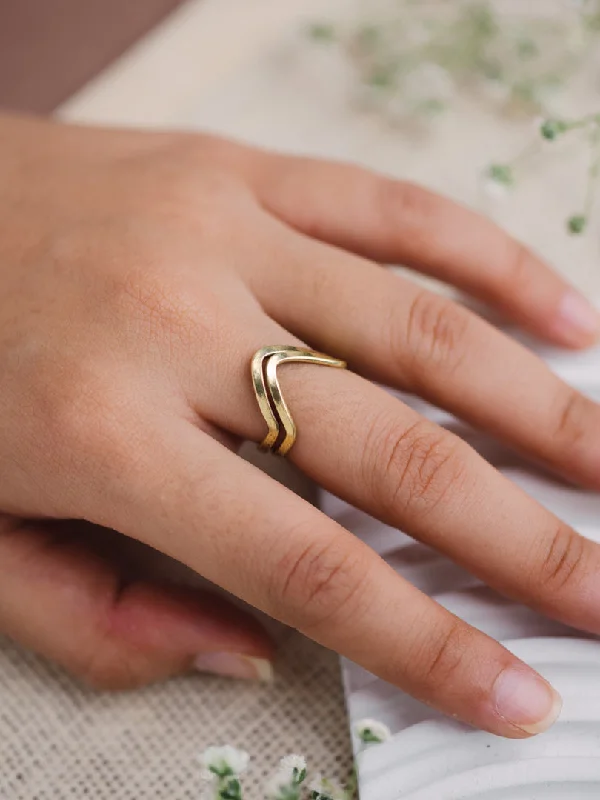 women’s onyx rings-Chevron Brass Adjustable Ring (Anti Tarnish)