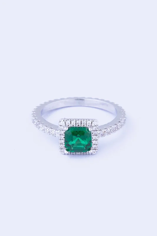 women’s stackable gemstone rings-Classic Emerald Ring Size 7