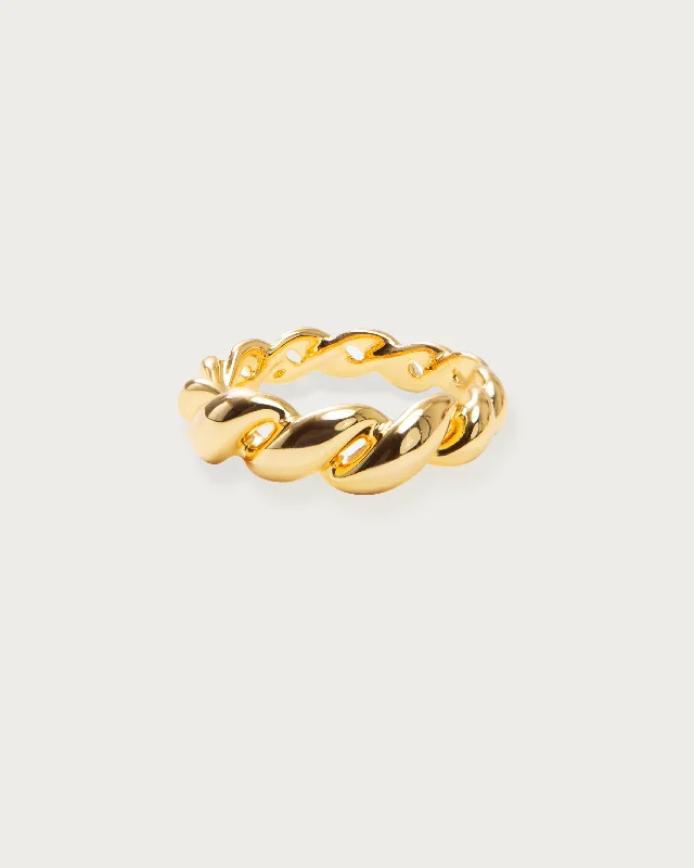 women’s gold diamond rings-Gold Twisted Ring